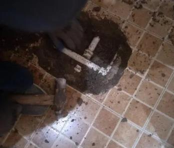 高陵卫生间漏水维修公司为您分享下卫生间渗水如何处理及注意事项